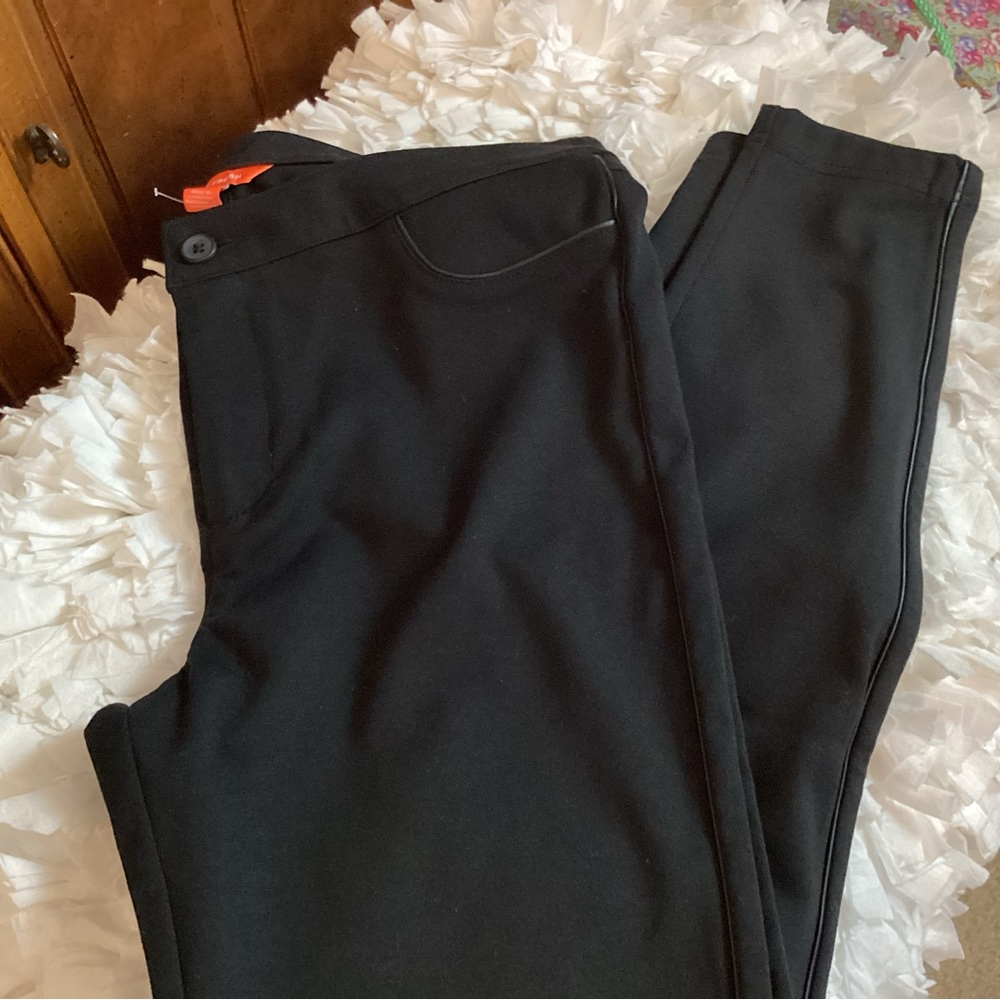 Joe Fresh Skinny stretch pants. NWT